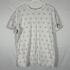 Disney World Epcot Spaceship Earth White Geometric T-Shirt Size XL Theme Park